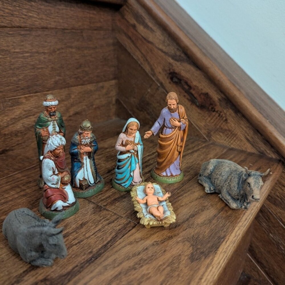 Landi-Moranduzzo Italy, Nativity Set 18th Century style 2 sets, 8 figures